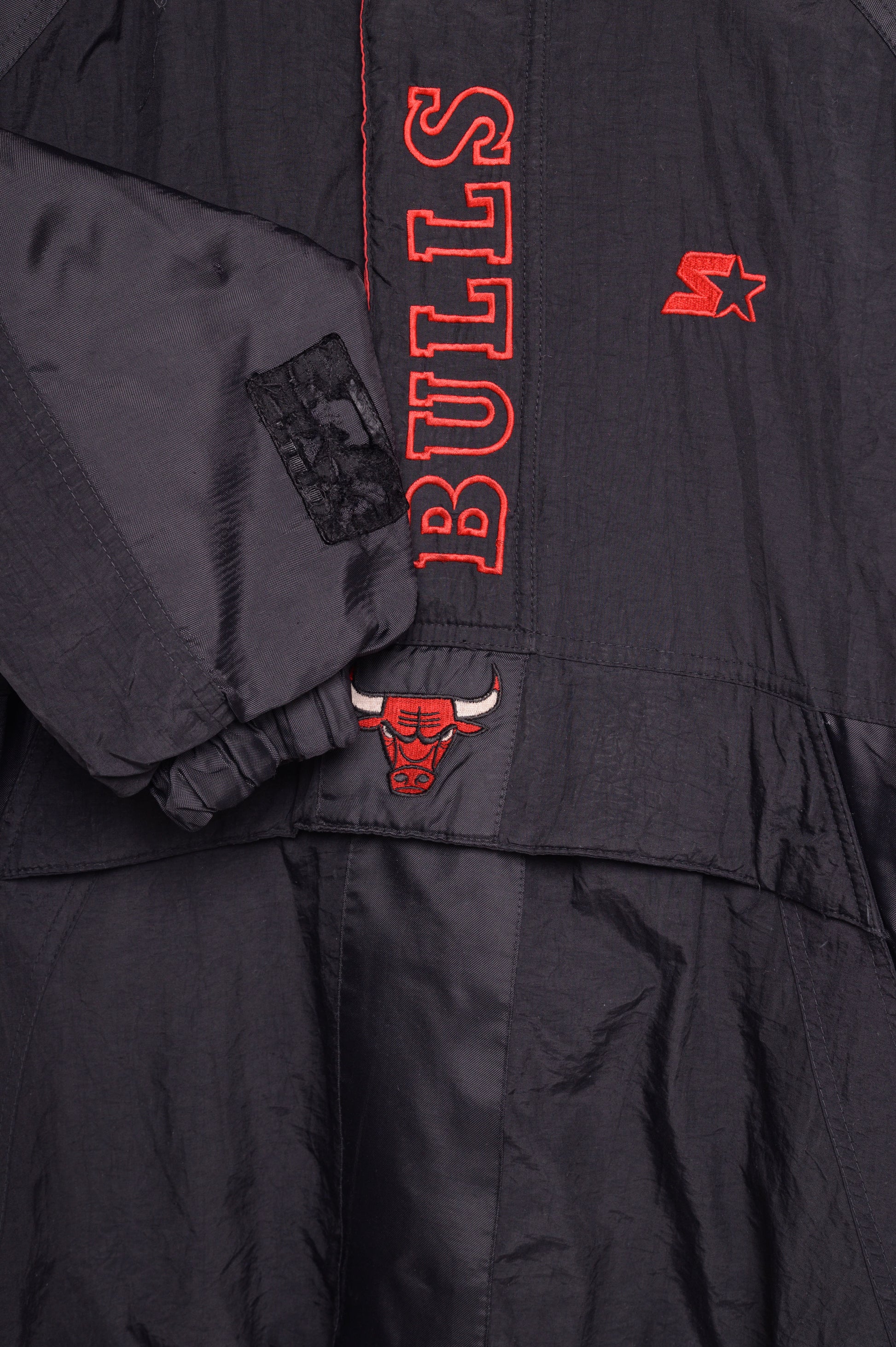 STARTER, Jackets & Coats, Vintage Starter Chicago Bulls Nylon Pullover  Jacket With Side Zipper